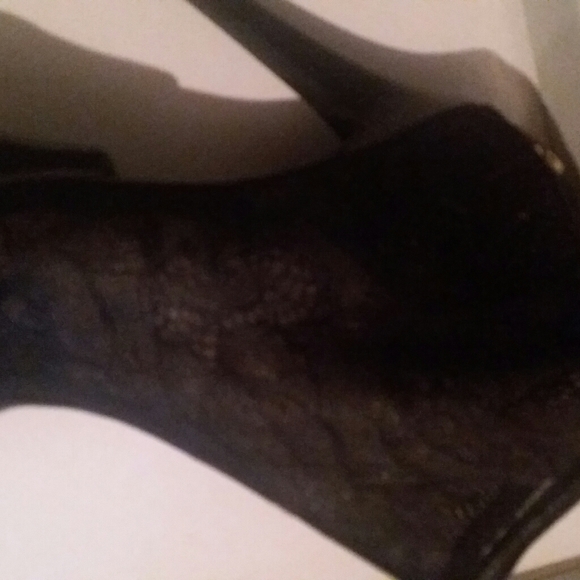 Black lace 4" heels - Picture 3 of 4